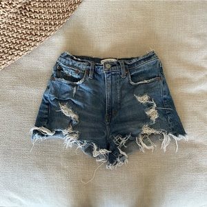 A&F denim shorts! ✨